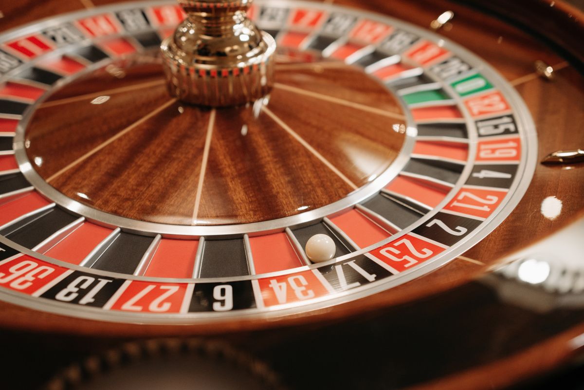 Roda roulette autoplay yang berputar otomatis